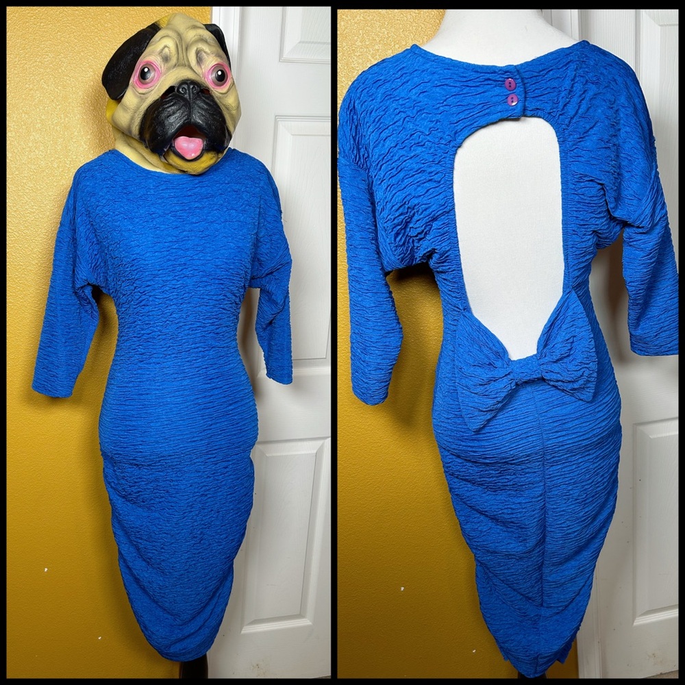 The MOST Fab, VINTAGE, blue backless bow dress!!